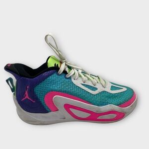 Nike Jordan Tatum 1 Basketball Shoes Youth Size 5Y Pink Wave Runner FV0172 400‎